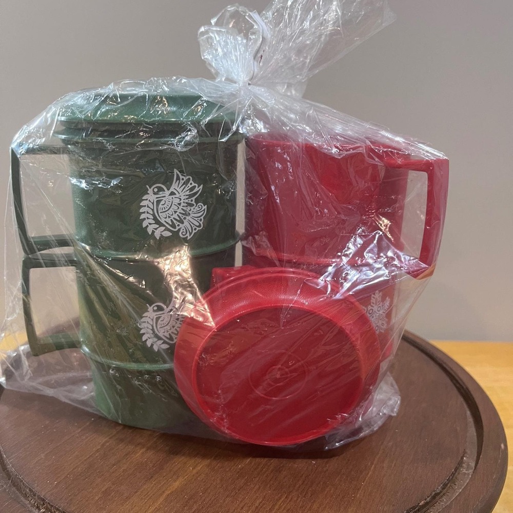 Vtg Tupperware Christmas Stacking Mugs Red Green Snowflake Bird Set of 4 Lids
